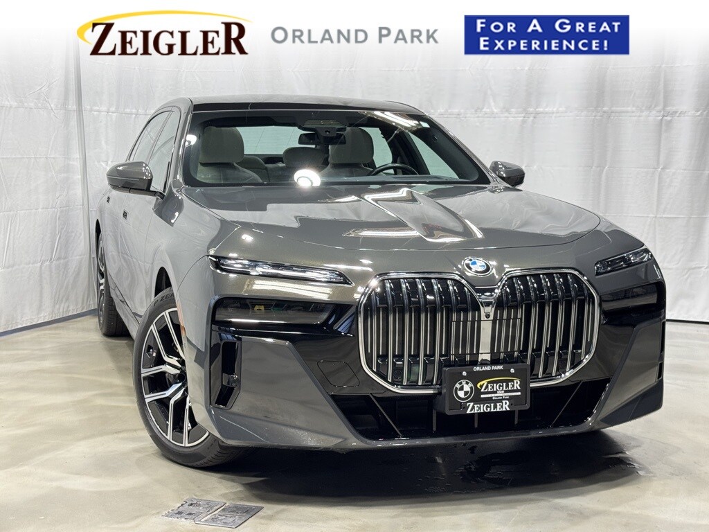 Certified 2023 BMW 760i xDrive Sedan