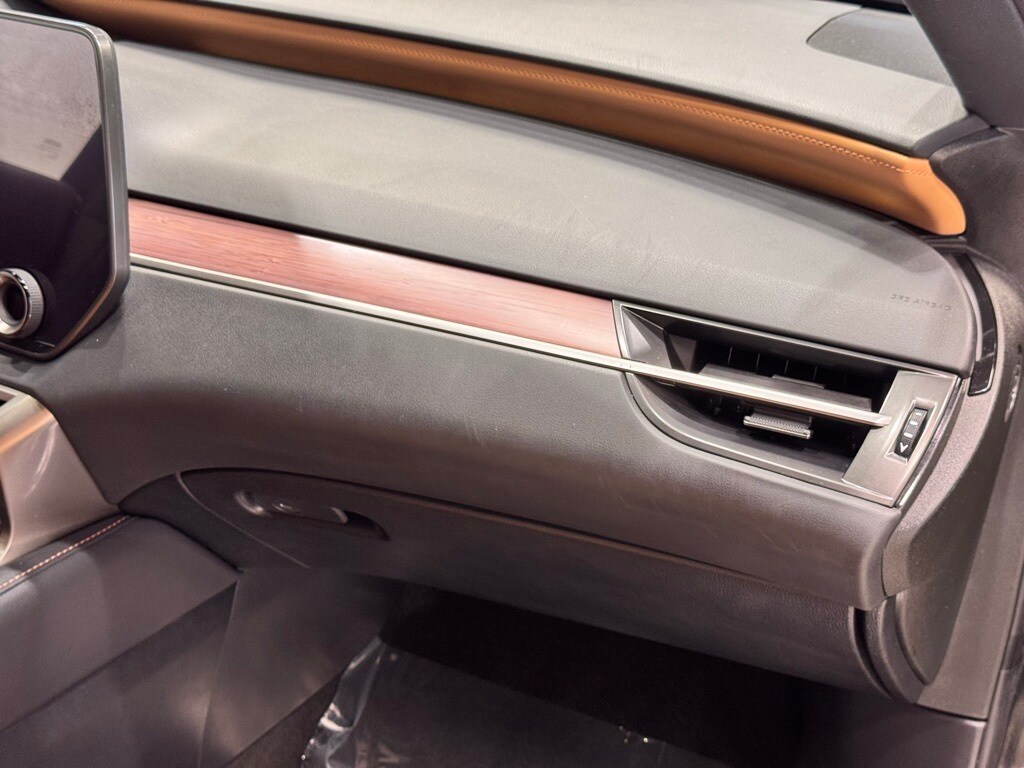 2023 LEXUS RX - Image 28