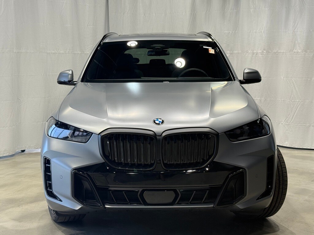 2025 BMW X5 - Image 2