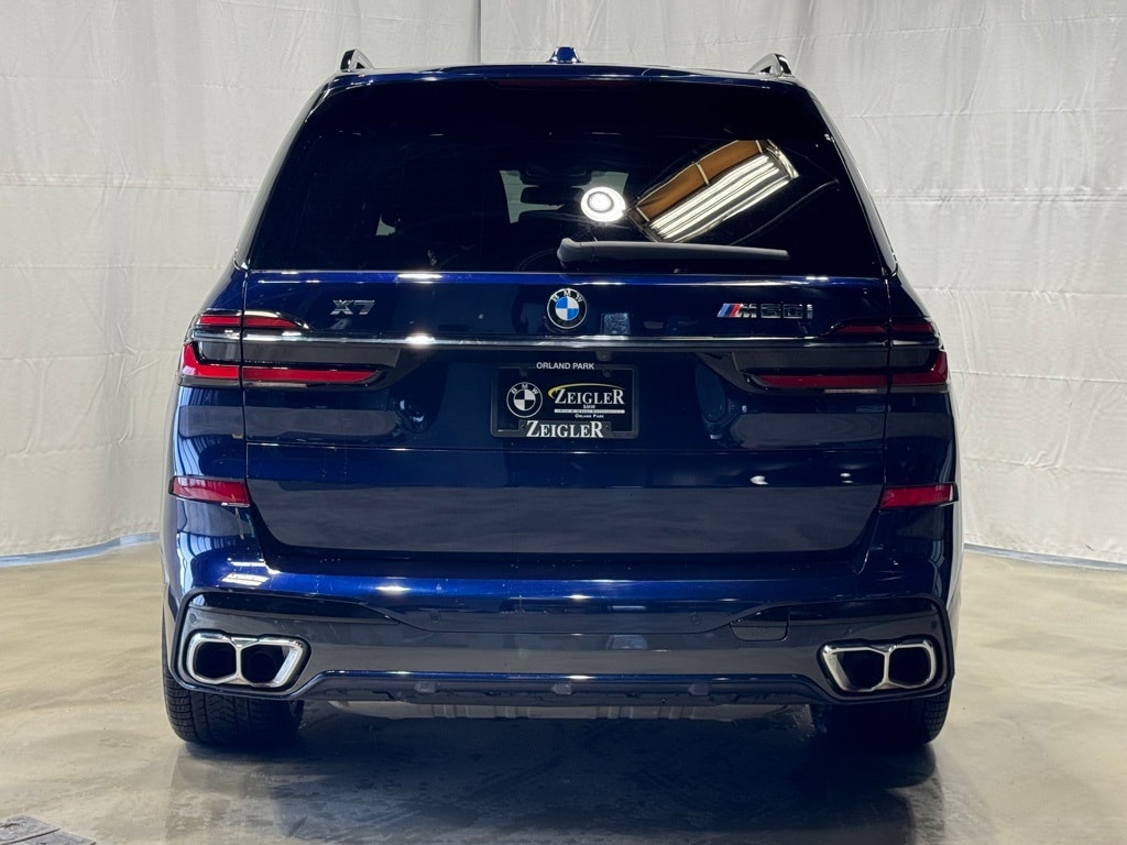 2024 BMW X7 - Image 5