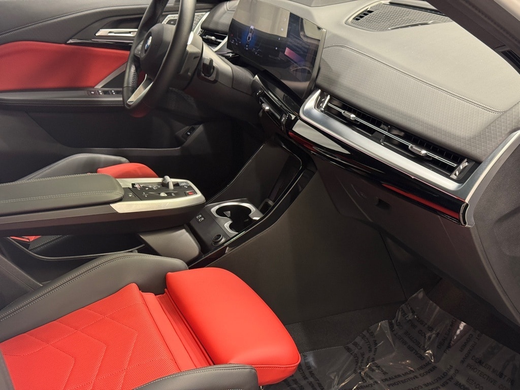 2025 BMW X2 - Image 29