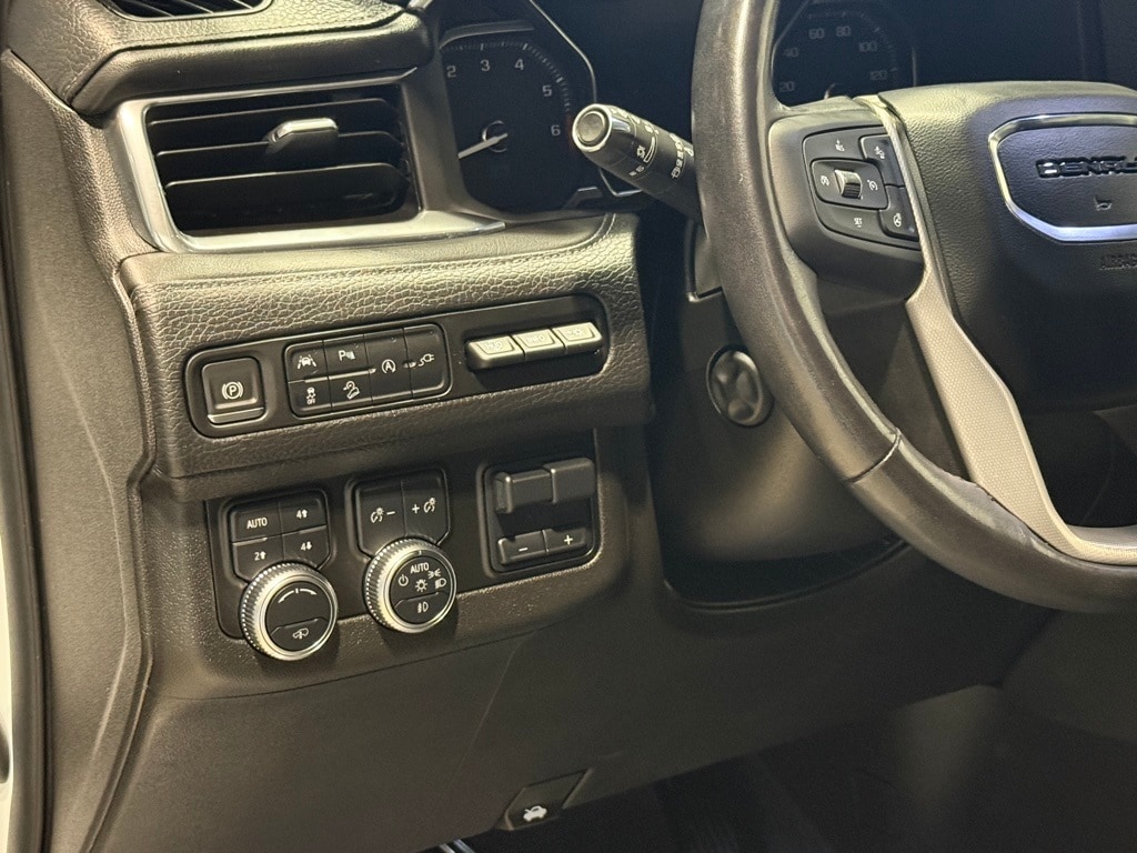 2021 GMC YUKON - Image 16