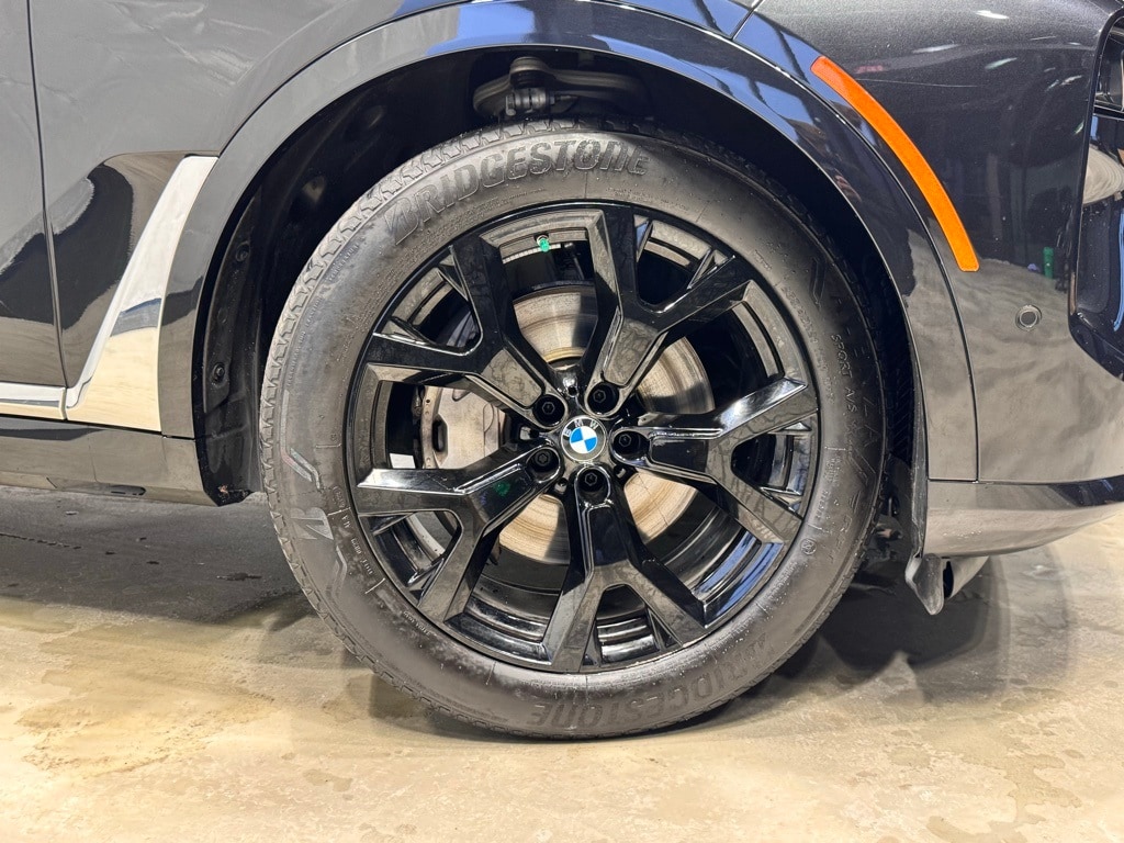2024 BMW X7 - Image 14