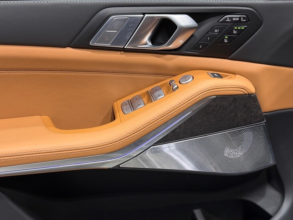2026 BMW X7 - Image 21
