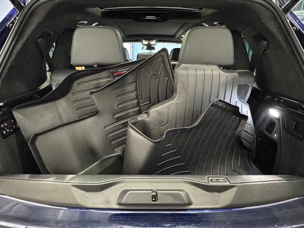 2024 BMW X7 - Image 33