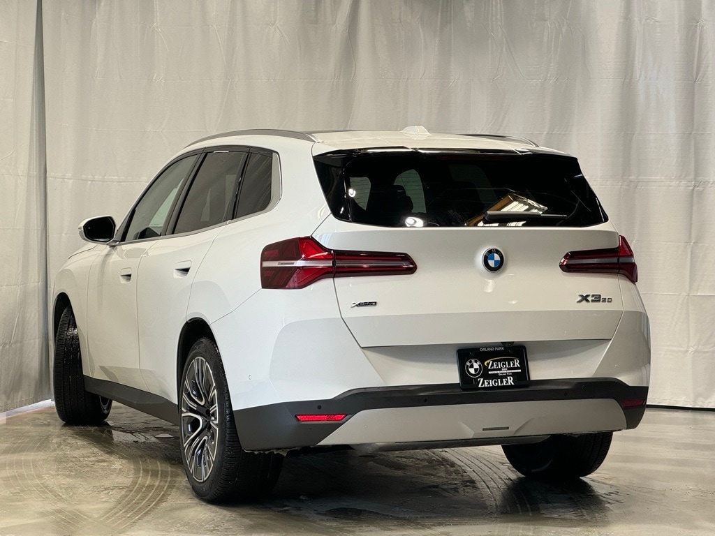 2025 BMW X3 - Image 4