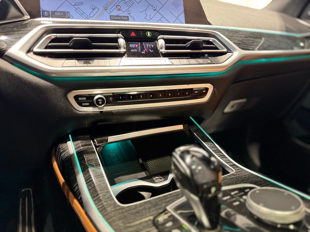 2022 BMW X7 - Image 9