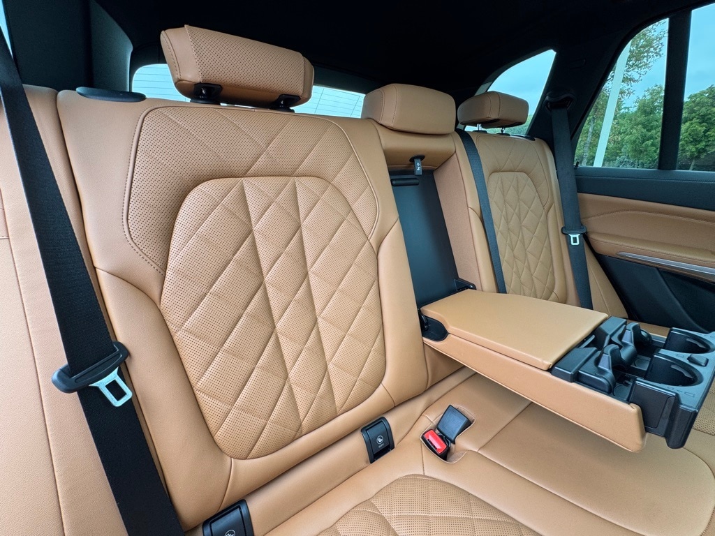 2023 BMW X5 - Image 27