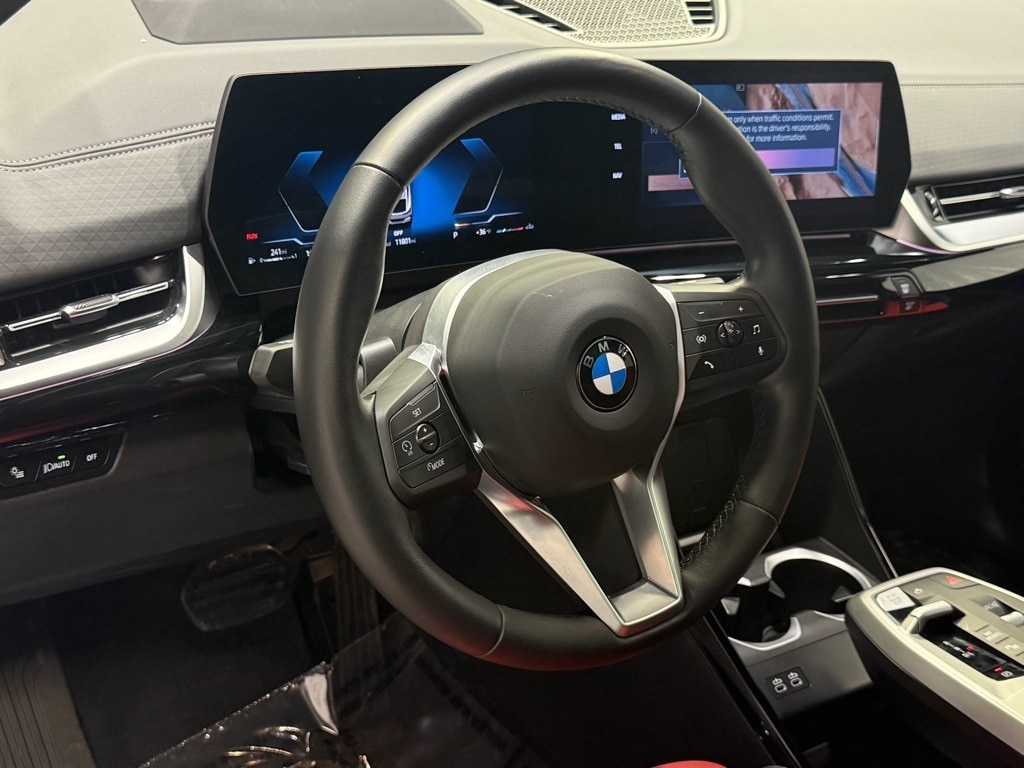 2025 BMW X2 - Image 15