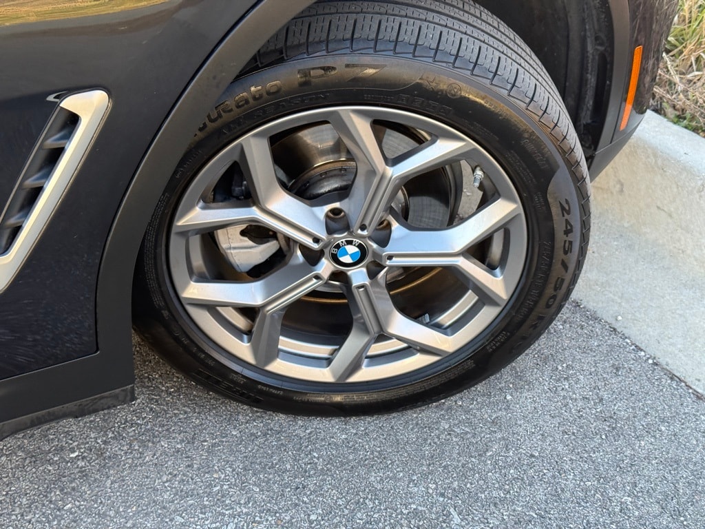 2023 BMW X4 - Image 7