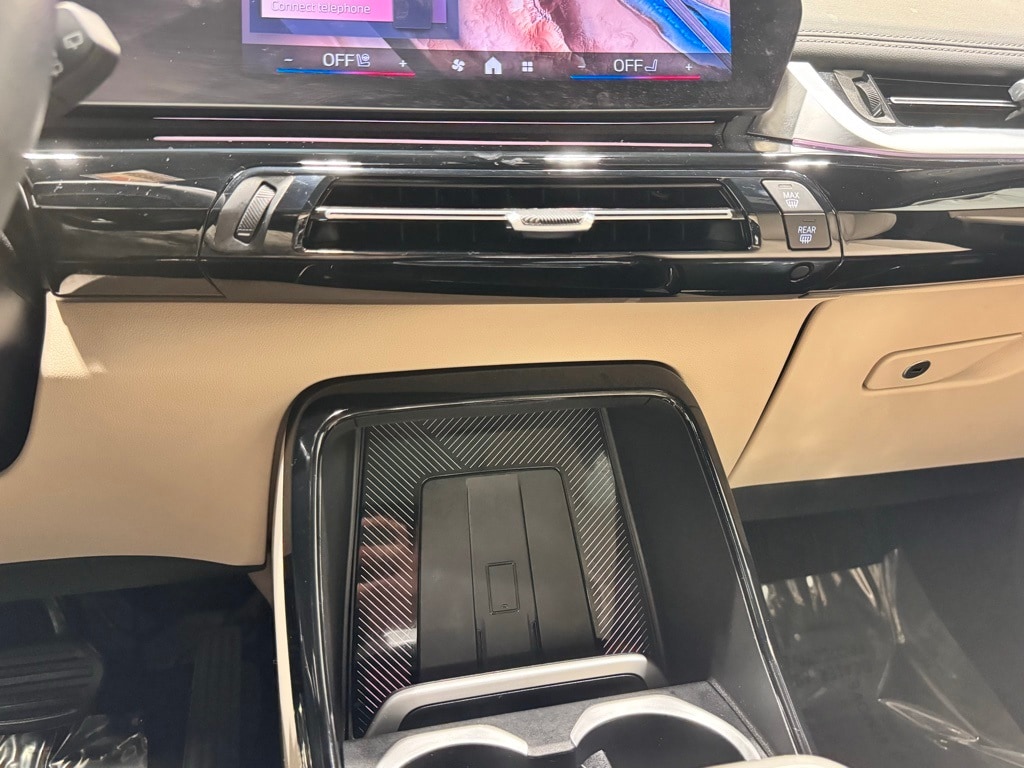 2024 BMW X1 - Image 9