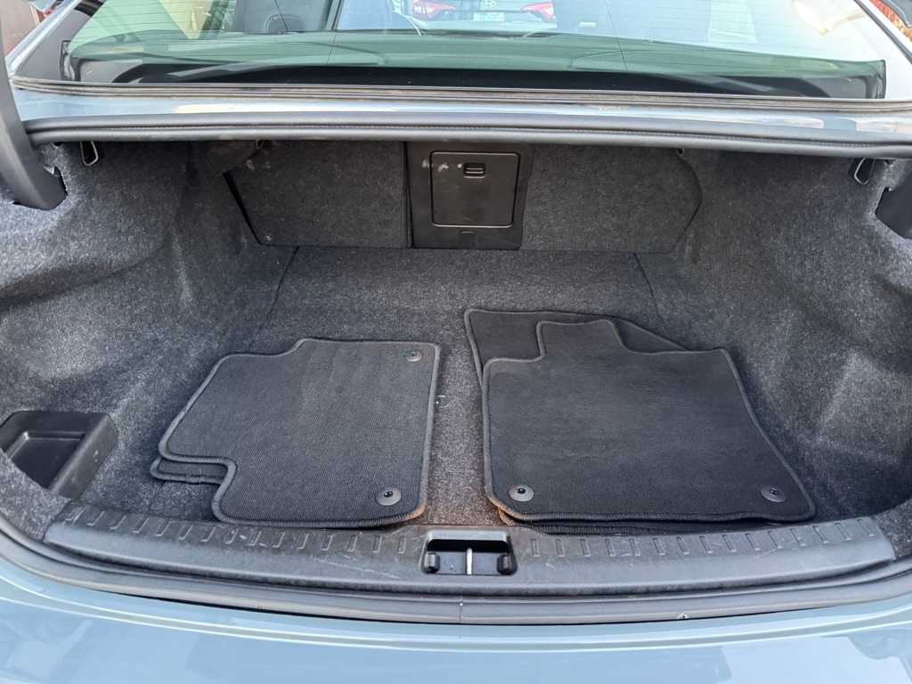 2024 VOLVO S60 - Image 33