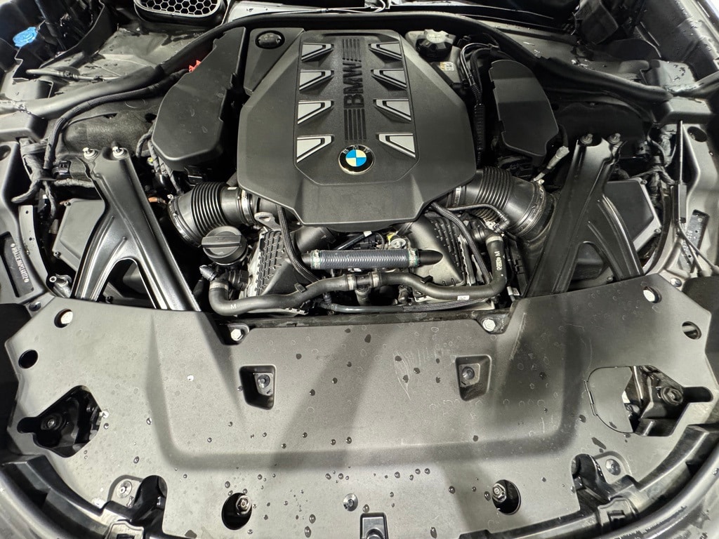 2023 BMW 760I - Image 34