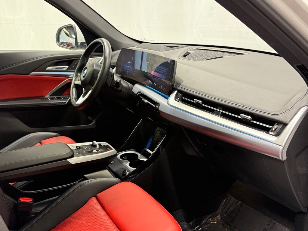2025 BMW X1 - Image 29