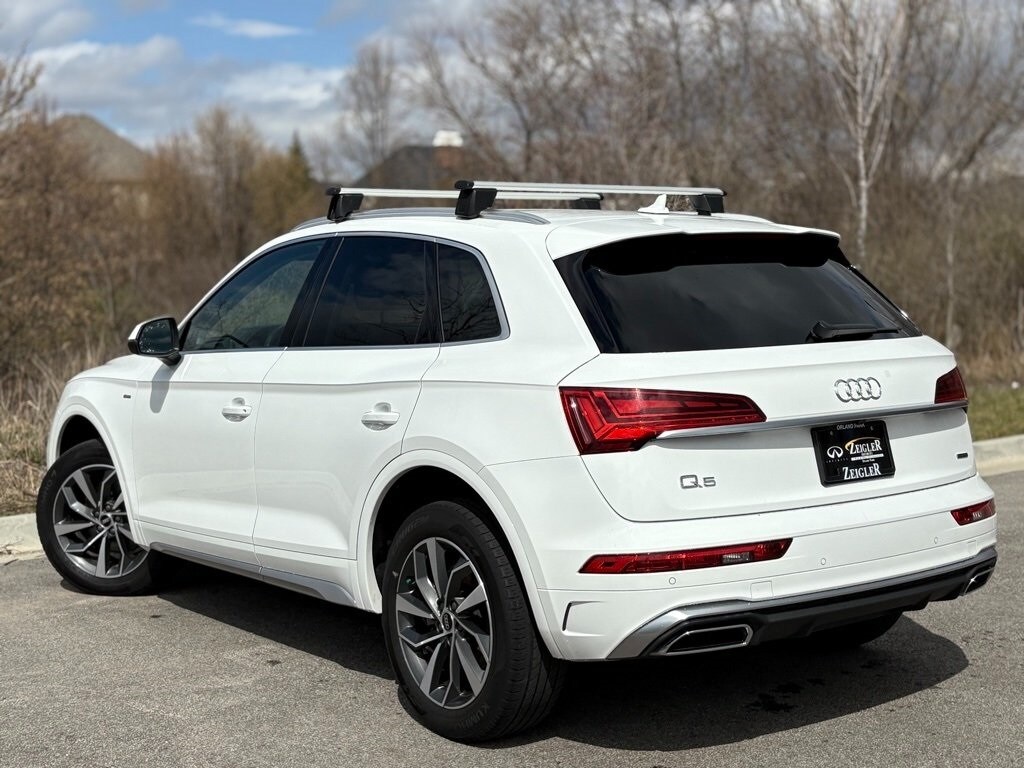 2022 Audi Q5 45 S line Premium photo 2