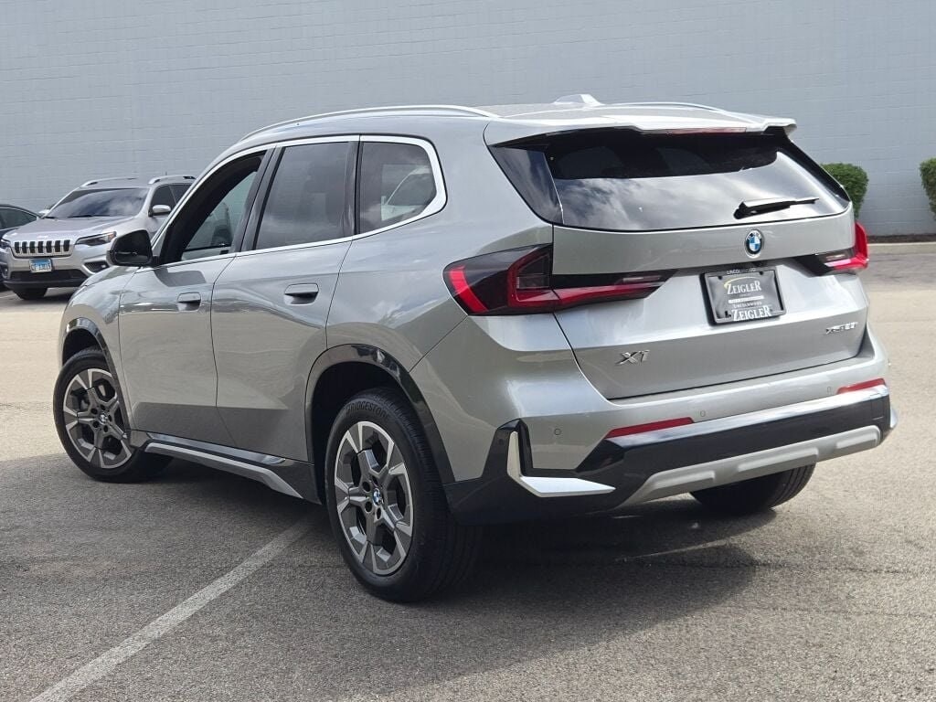 2025 BMW X1 - Image 25