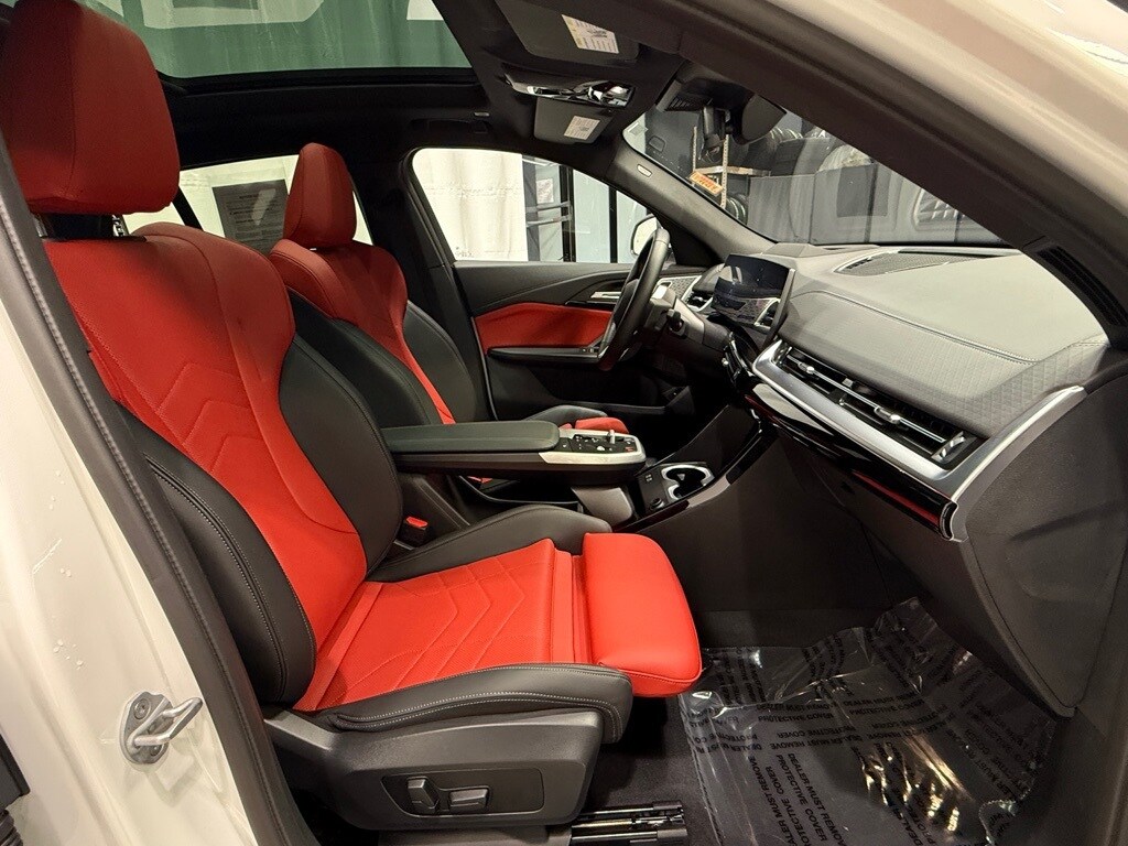 2025 BMW X2 - Image 28