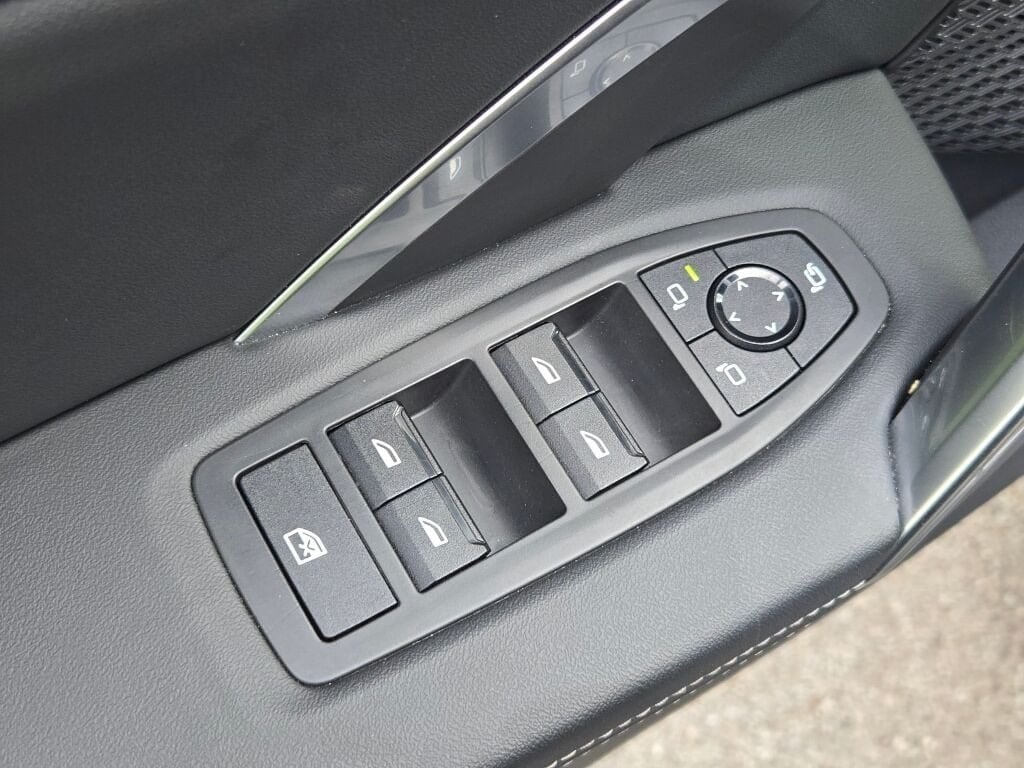 2025 BMW X1 - Image 7