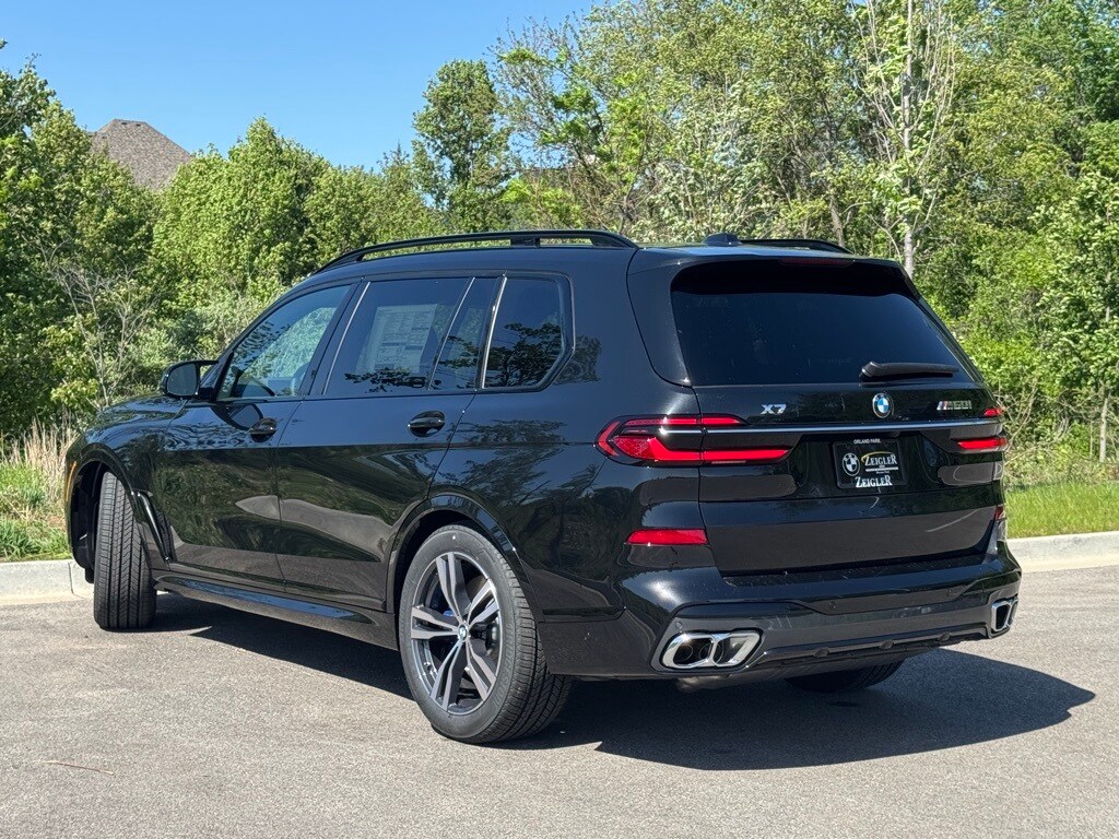 2026 Bmw X7 M60i photo 3