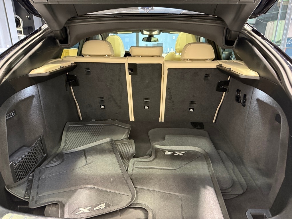 2023 BMW X4 - Image 30