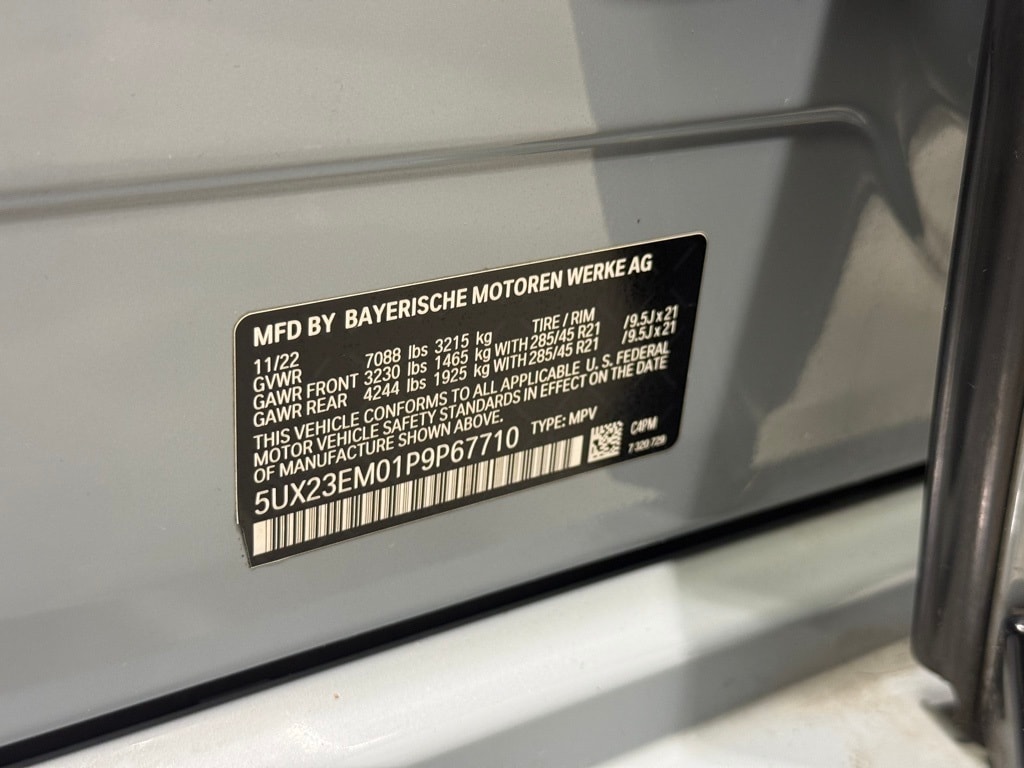 2023 BMW X7 - Image 33