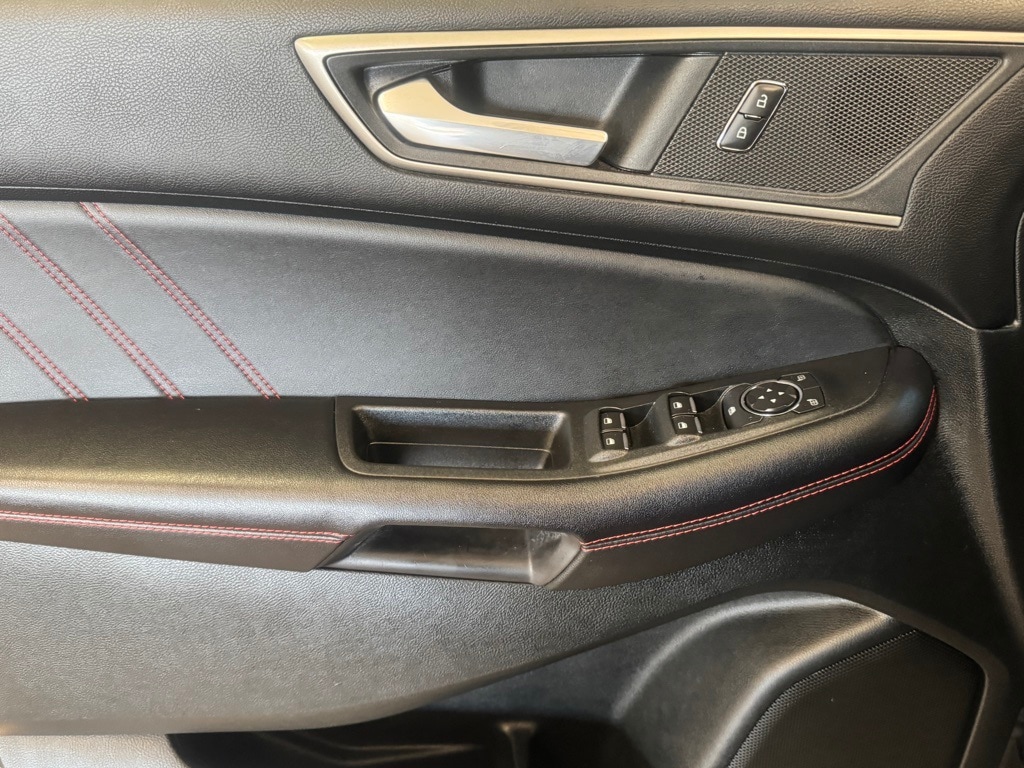 2022 FORD EDGE - Image 17