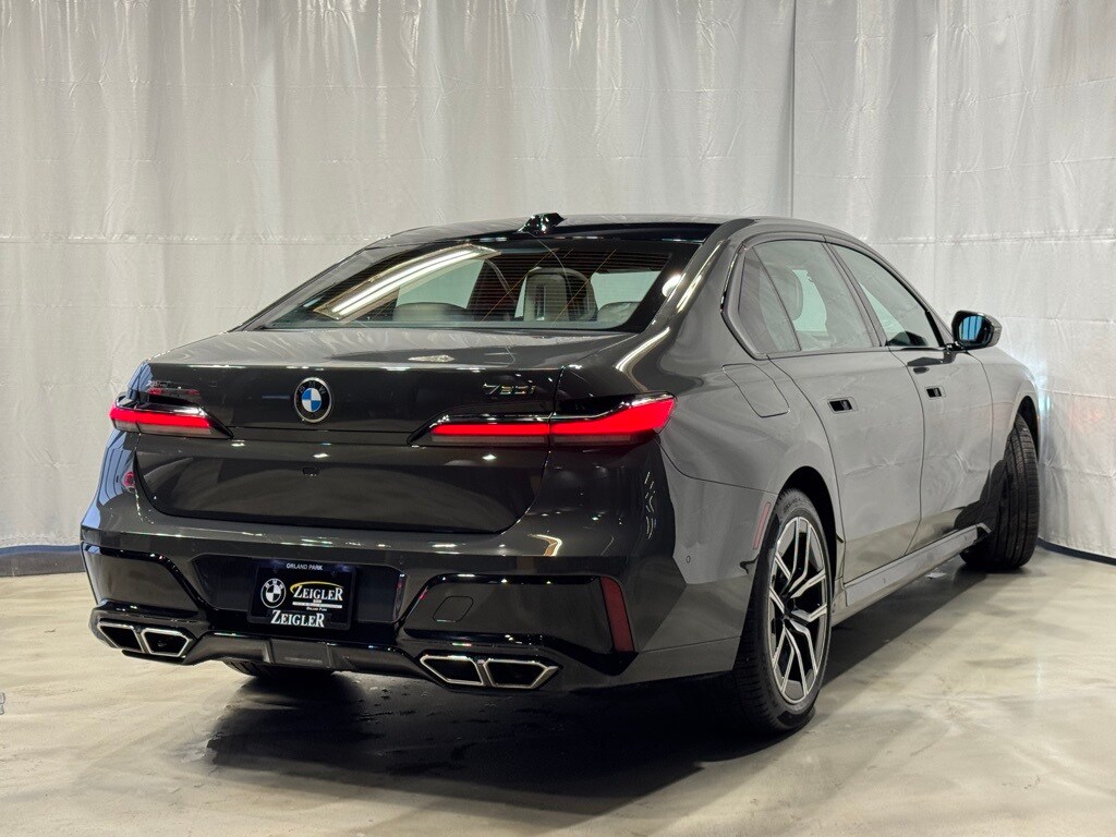 Certified 2023 BMW 760i xDrive Sedan