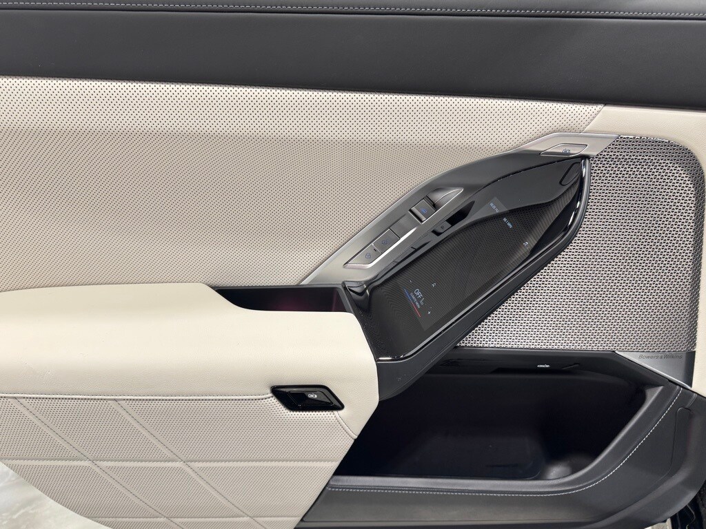 2023 BMW 760I - Image 23