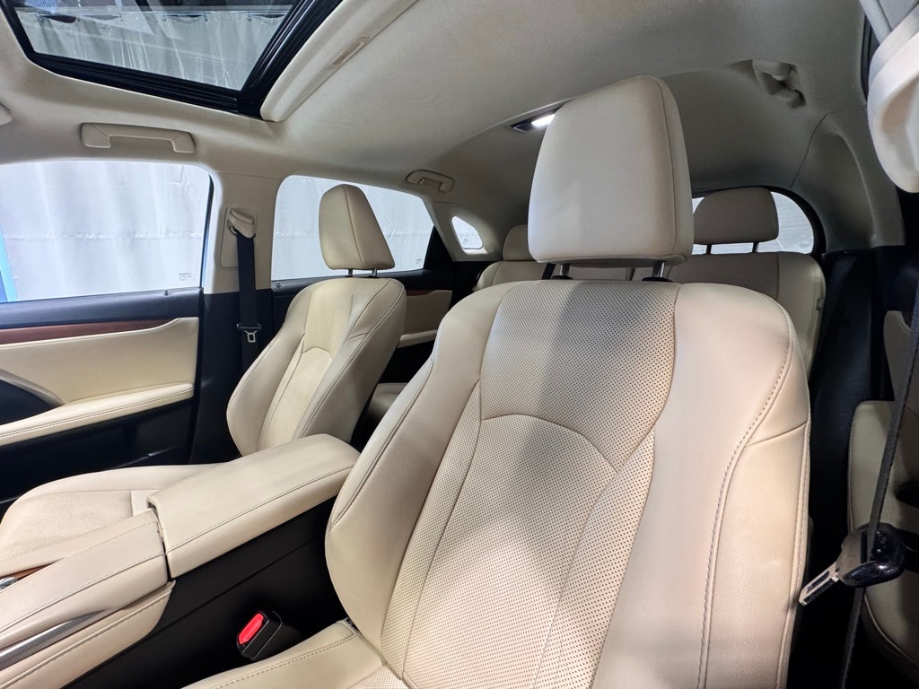 2022 LEXUS RX - Image 20