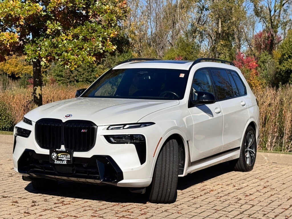 2023 Bmw X7 M60i photo 3