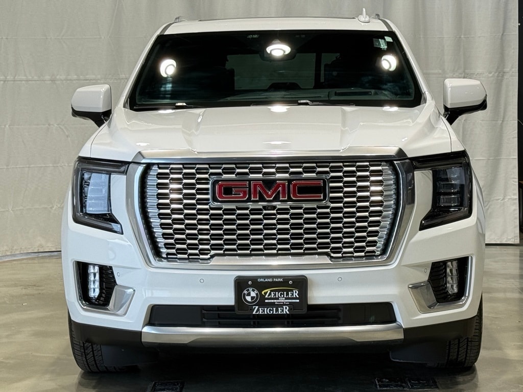 2021 GMC YUKON - Image 2