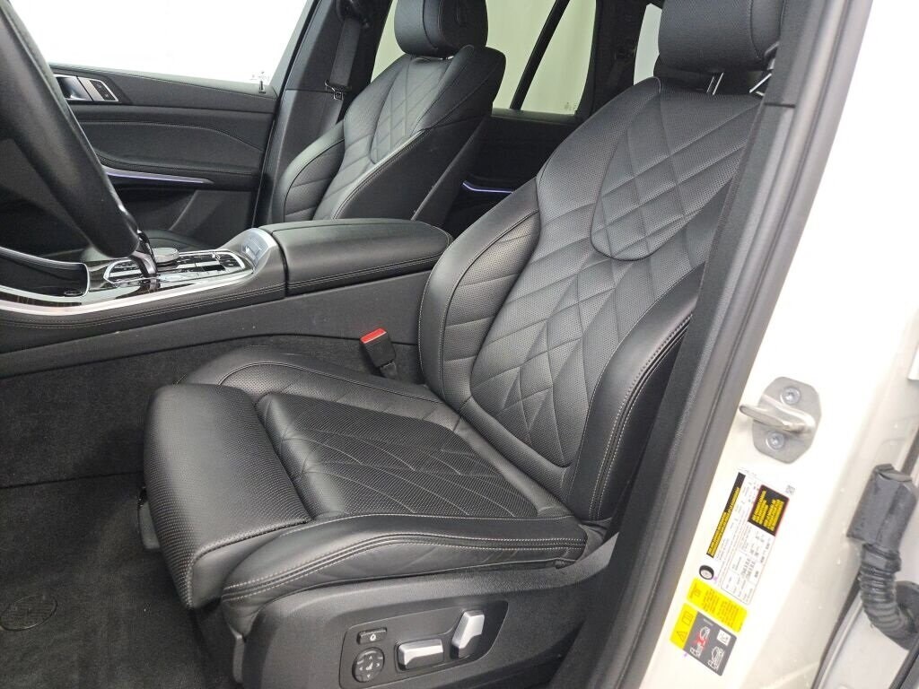 2023 BMW X5 - Image 10