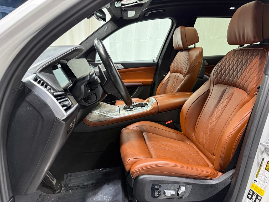 2022 BMW X7 - Image 19