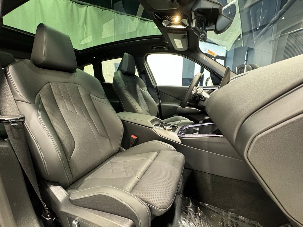 2025 BMW X3 - Image 29