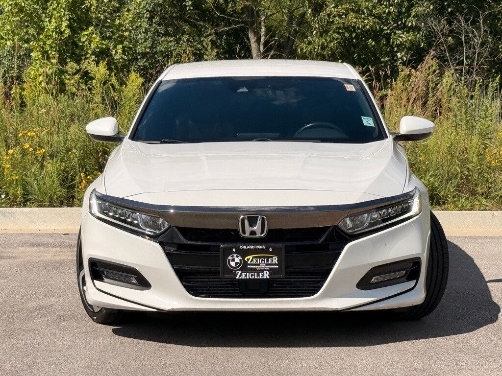 2019 Honda Accord Sport 1.5T photo 2