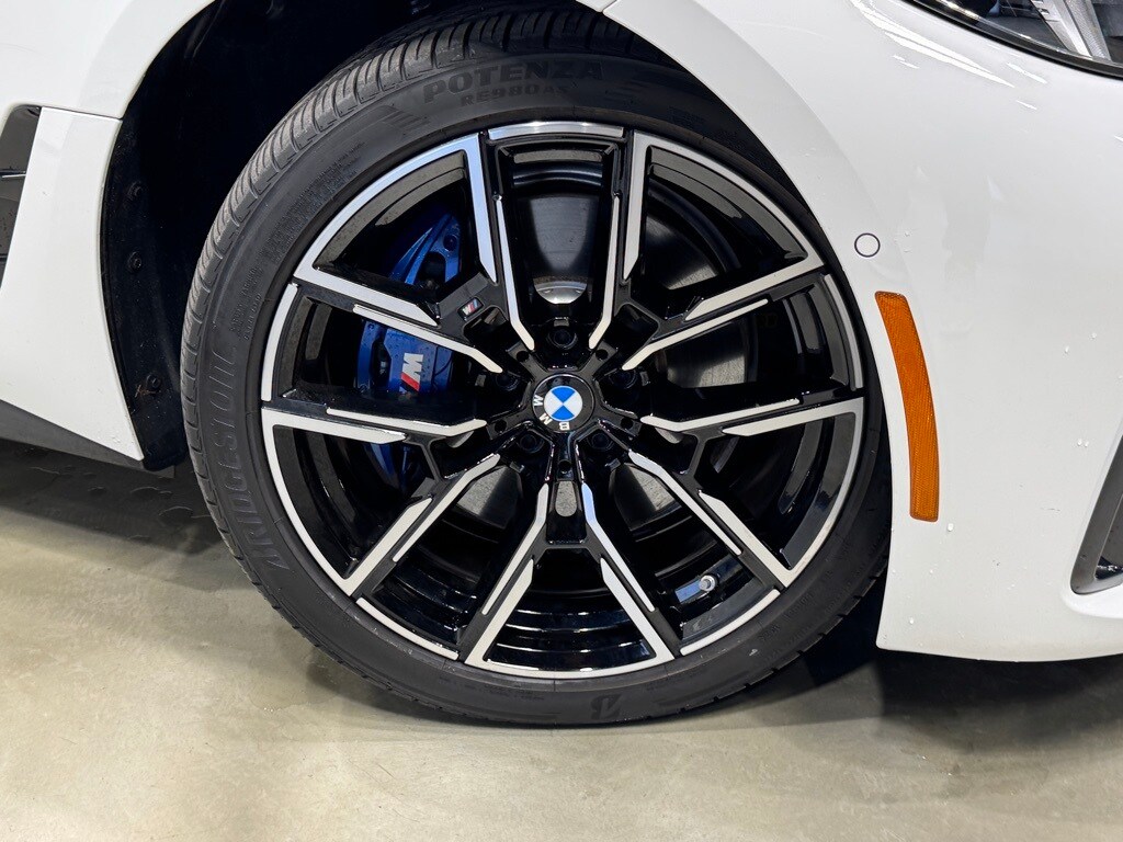 2025 BMW I4 - Image 10