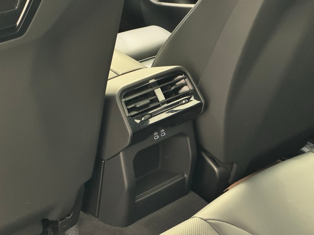 2025 BMW 530I - Image 22