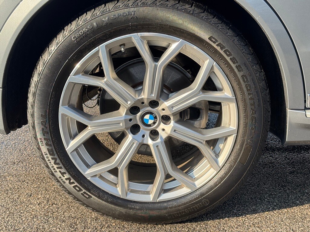 2024 BMW X7 - Image 9