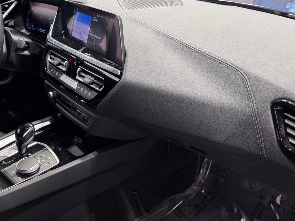 2025 BMW Z4 - Image 22