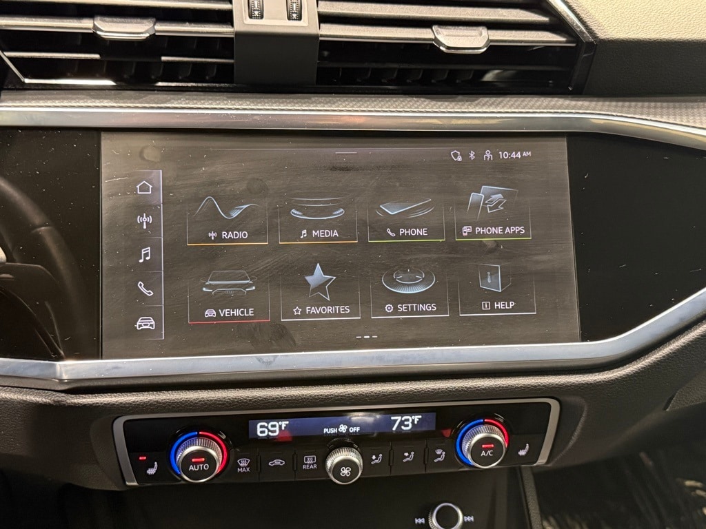 2025 AUDI Q3 - Image 13