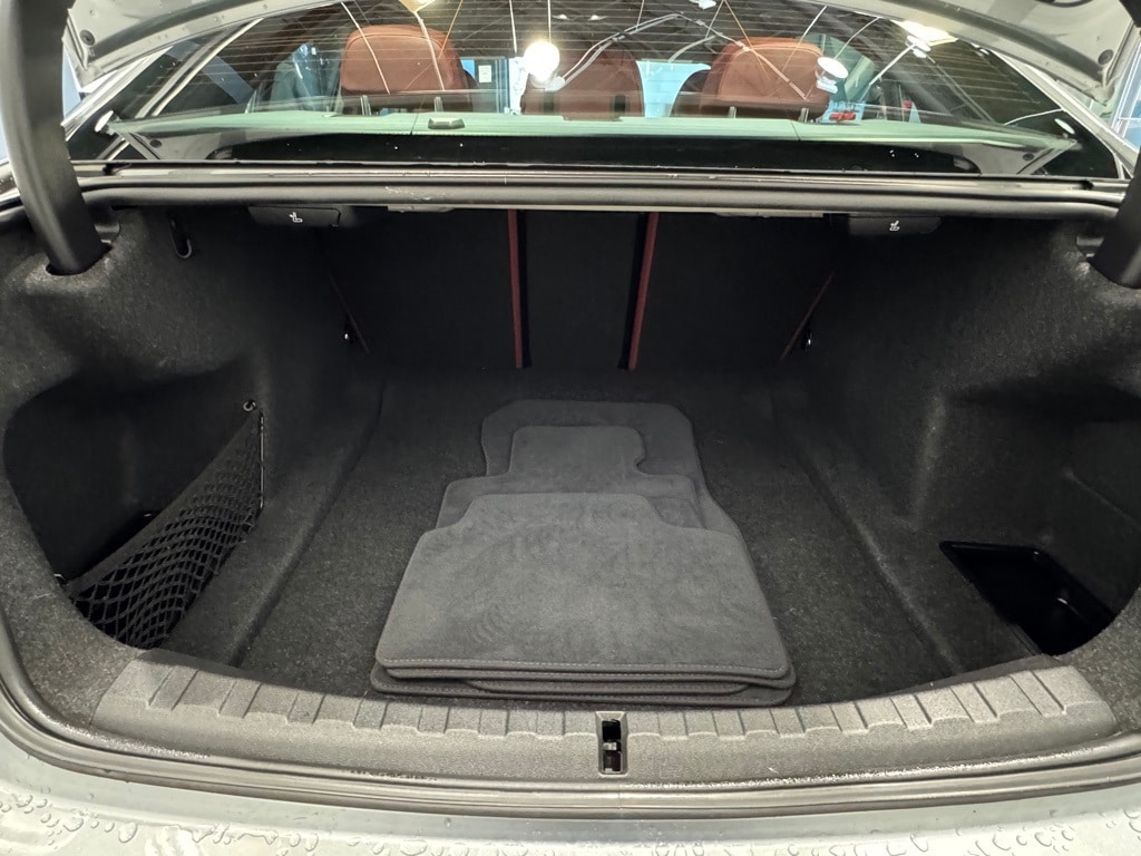 2025 BMW 330I - Image 33