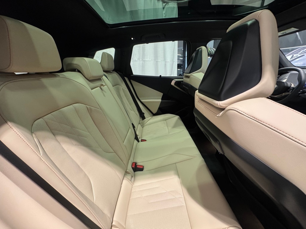 2025 BMW X3 - Image 27