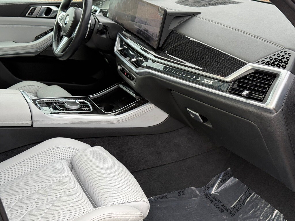 2024 BMW X5 - Image 28