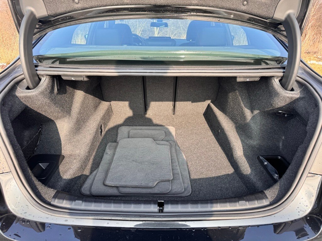 2022 BMW 530I - Image 29