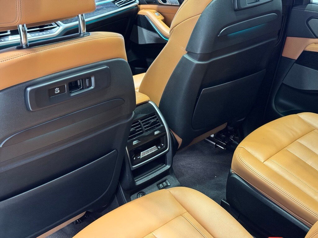 2022 BMW X7 - Image 21