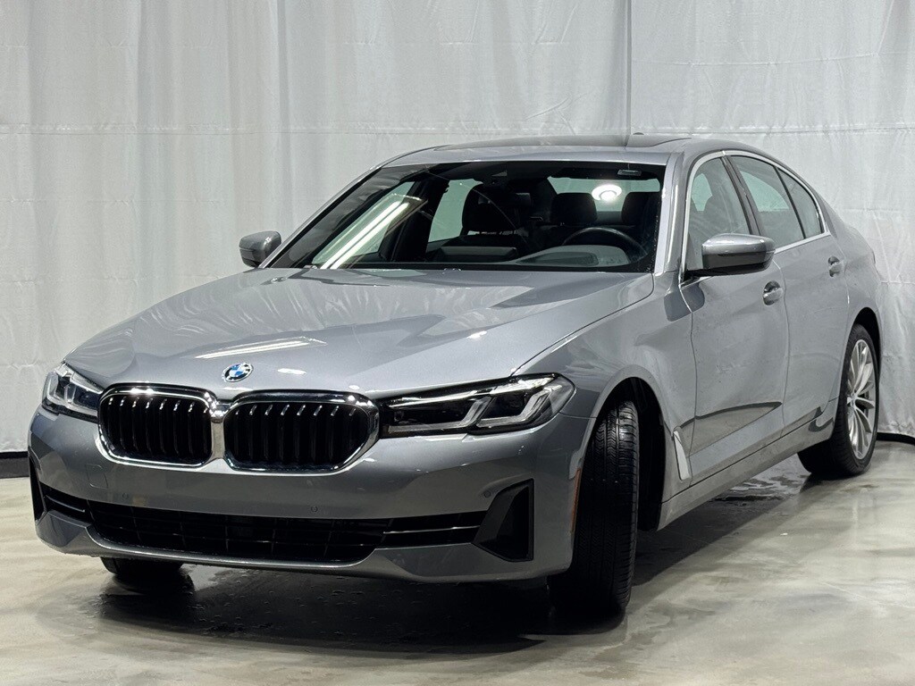 2023 BMW 540I - Image 3