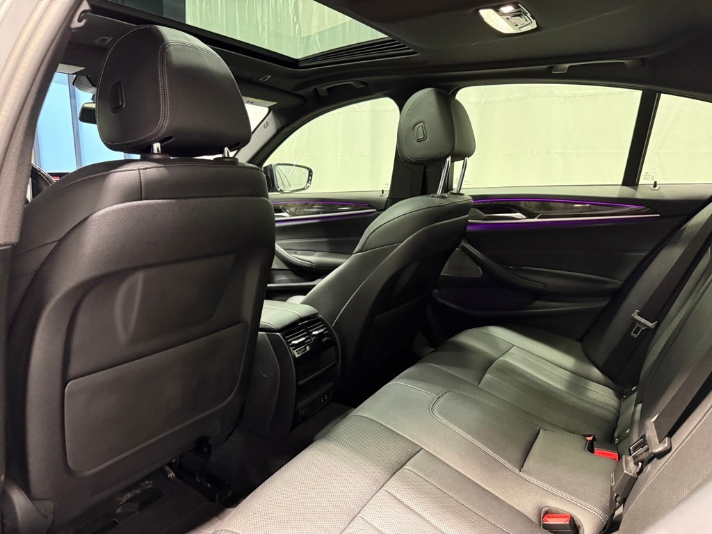 2023 BMW 540I - Image 21