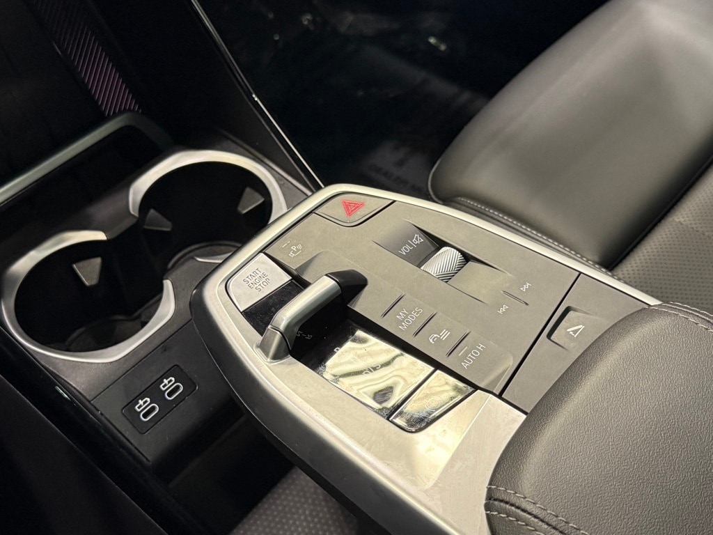 2025 BMW X2 - Image 14