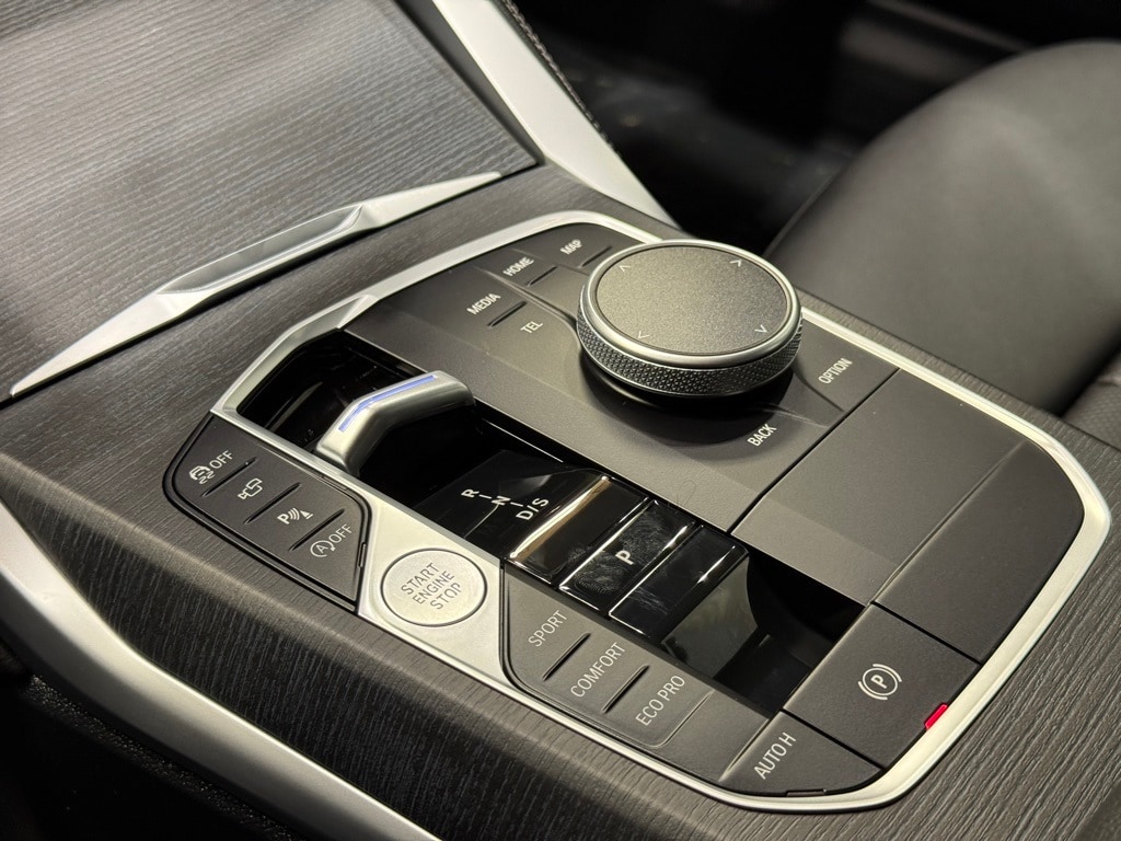 2025 BMW 440I - Image 13