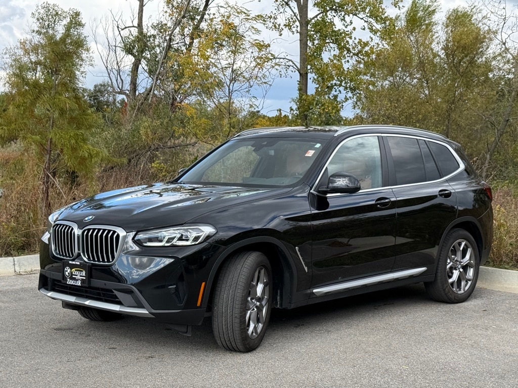2023 BMW X3 - Image 3